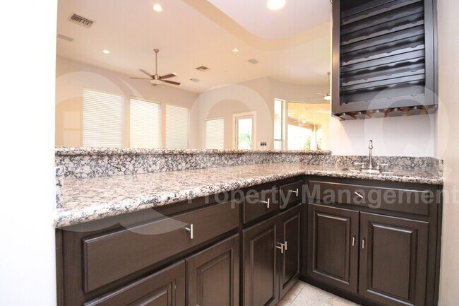 Foto del edificio - 11658 N 129th Way