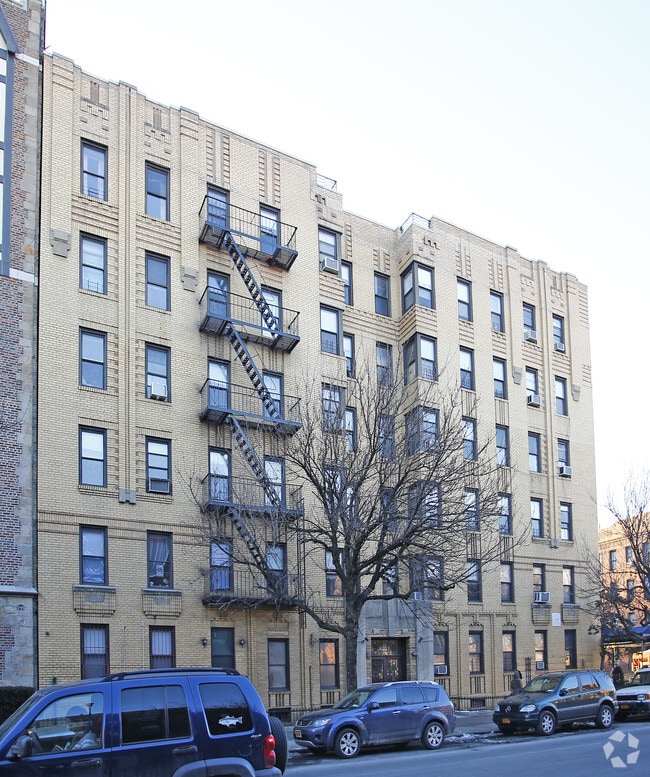 Building Photo - 8313 Bay Pky