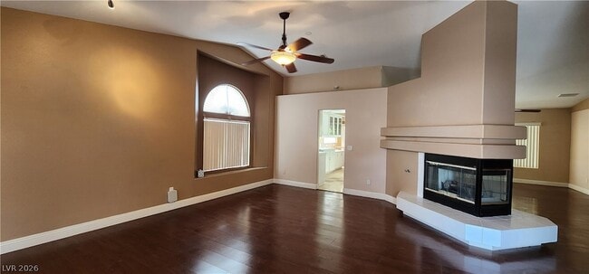 Building Photo - 1395 Falling Snow Ave