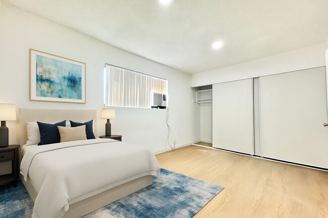 Foto del edificio - 6561 Fulton Ave