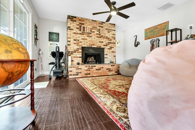 Foto del edificio - 73853 Playa Vista Dr