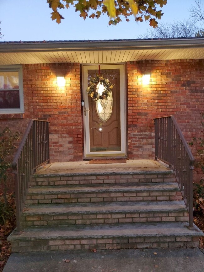 Foto del edificio - ***Short term rental available, partially ...