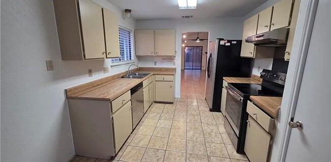 Foto del edificio - 1300 Tuffit Ln