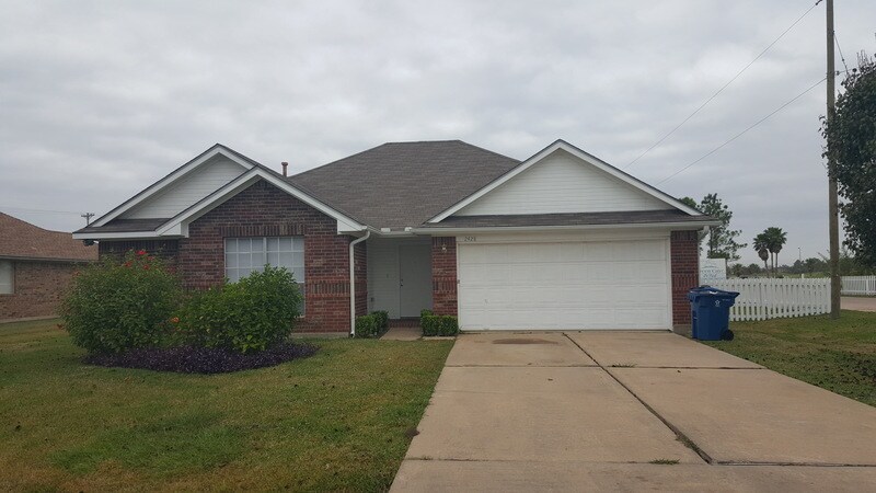 Foto principal - 2428 Caroline St