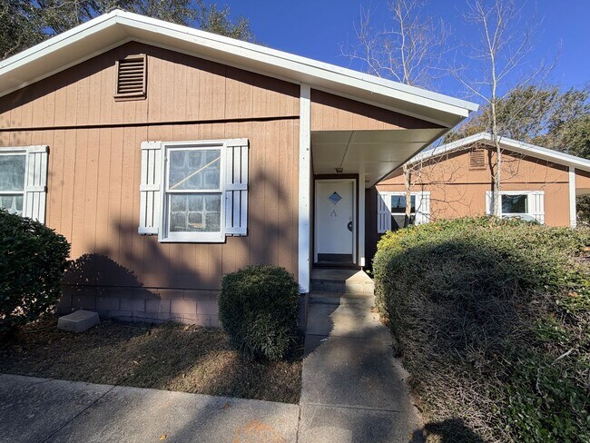 Foto del edificio - 2BD/1B Duplex in Valdosta