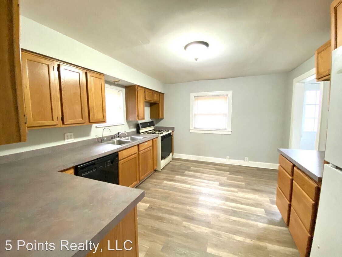 Primary Photo - 3 br, 1 bath House - 241 Cumberland Ave