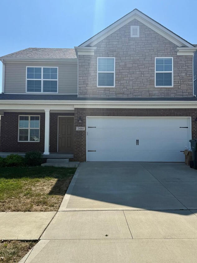Foto principal - 2484 Feathersound Wy