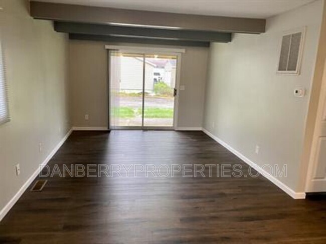 Foto del edificio - 316 Dunn St