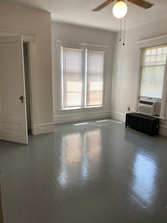 315 S Winter St Unit Apt 2, Adrian, MI 49221 Apartments in Adrian