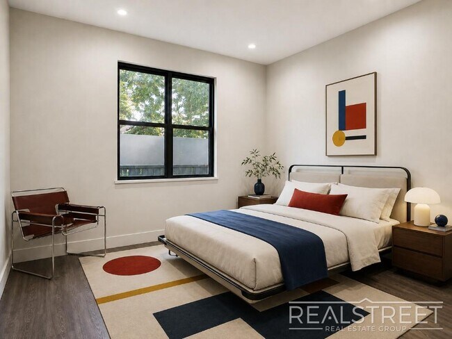 Foto del edificio - Stunning 1 BED in Crown Heights with Backyard & W/D hookup in unit!
