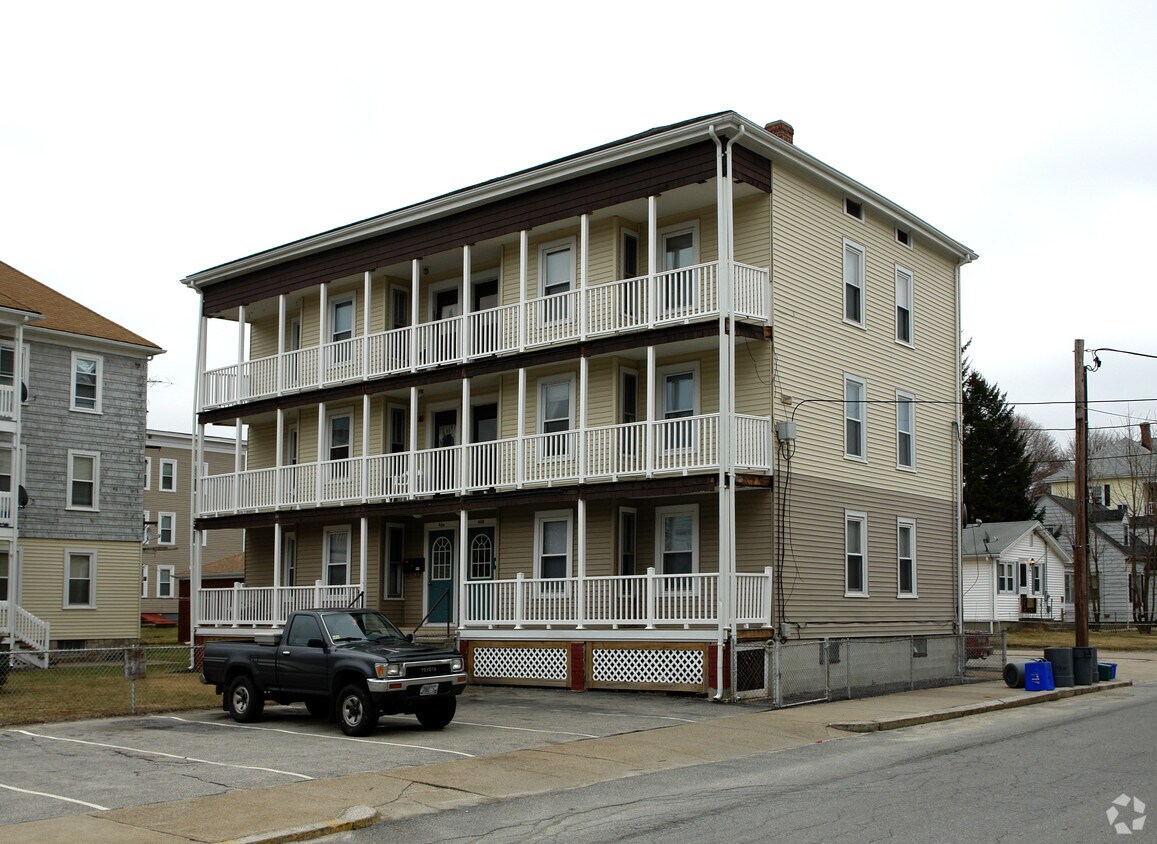 Primary Photo - 456 Fairmount St
