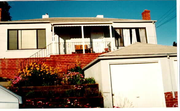 Building Photo - 1642-1644 Butte St