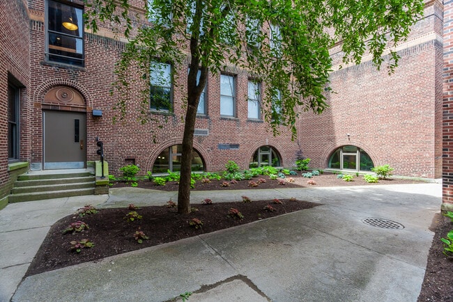Building Photo - Academy Place Apartments