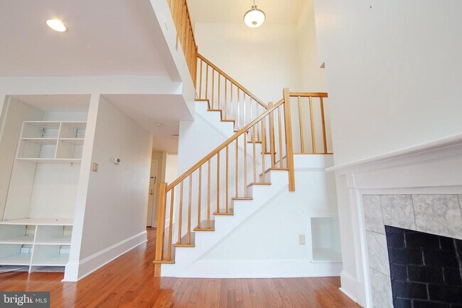 Foto del edificio - 240 S 8th St