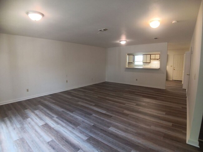 Foto del edificio - 237 Pheasant Run Dr