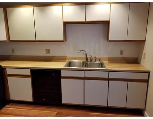 Foto principal - 10 Wrentham Rd