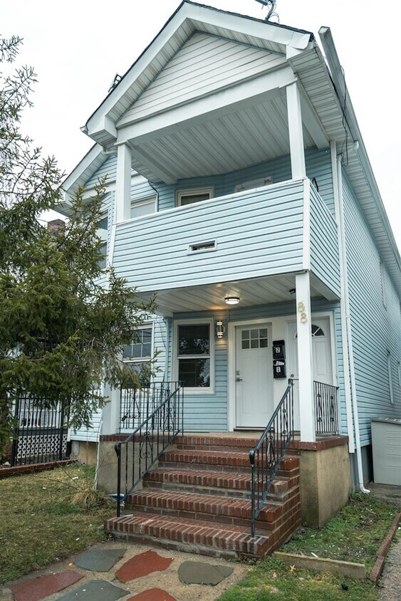 Primary Photo - 88 Somerset St