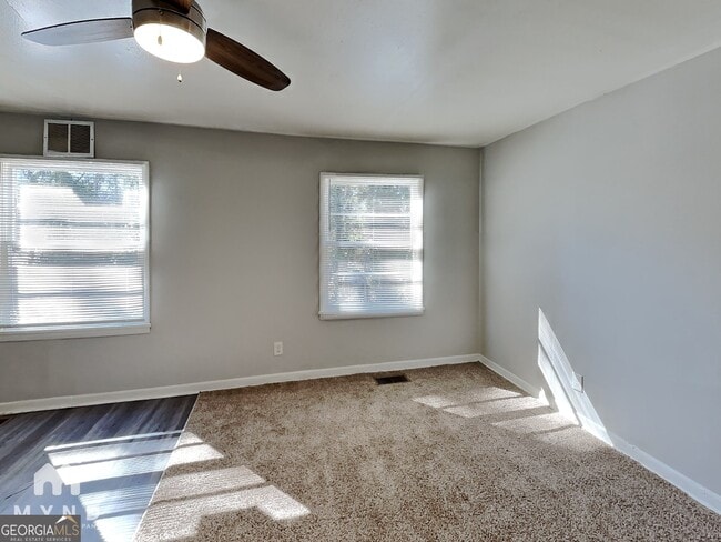 Foto del edificio - 3791 Clovis Ct NW