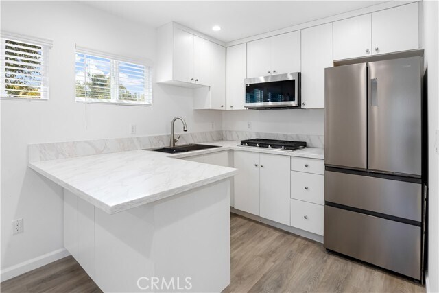 Foto del edificio - 7042 White Oak Ave