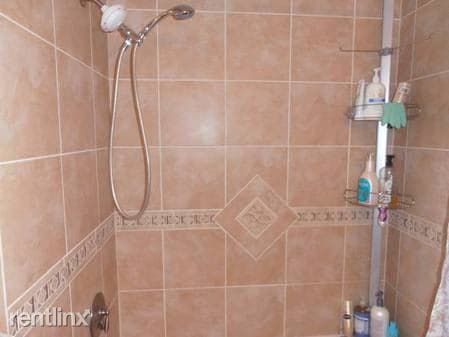 Building Photo - 115 New Haven St