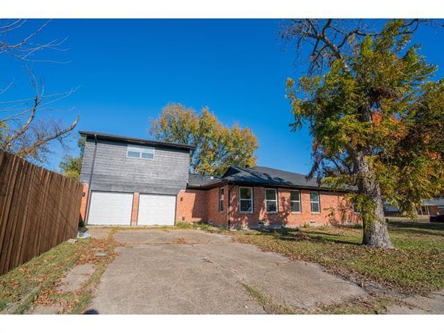 Foto del edificio - 1017 Tosch Ln