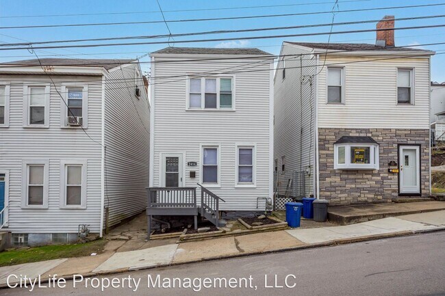 Foto del edificio - 2 br, 1 bath House - 2414 Salisbury Street