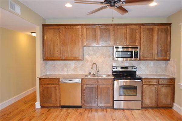 Foto del edificio - 104 S Rosemont Ave