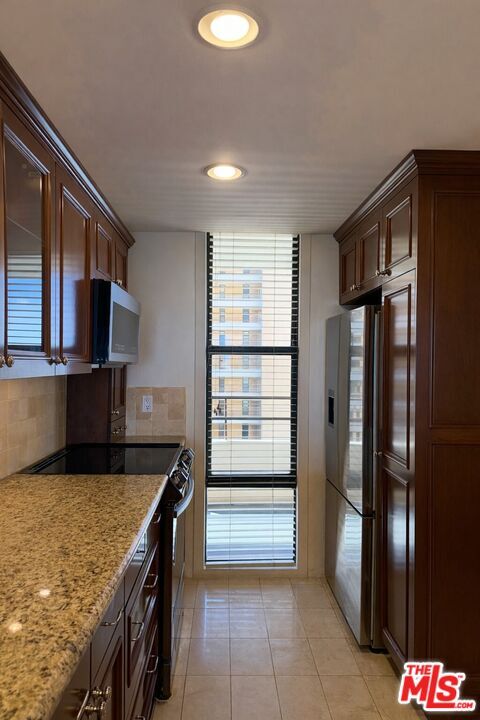 Building Photo - 4337 Marina City Dr