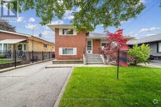 Building Photo - 20 Abbeville Rd