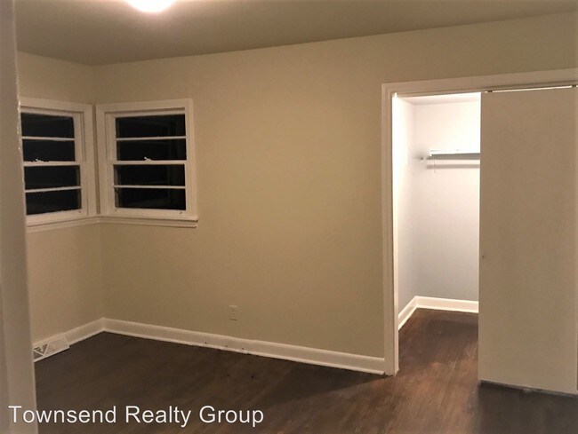 Building Photo - 3708 Rosehaven Dr