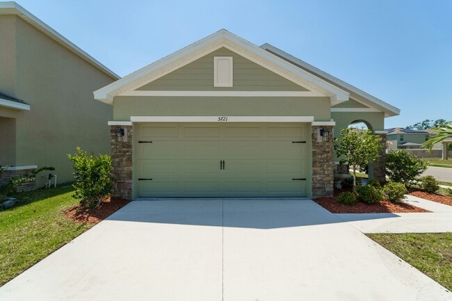 Building Photo - 5721 Cape Primrose Dr