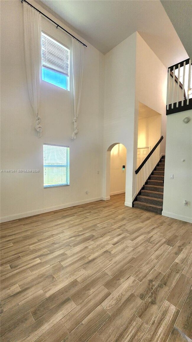 Foto del edificio - 343 NE 36th Terrace