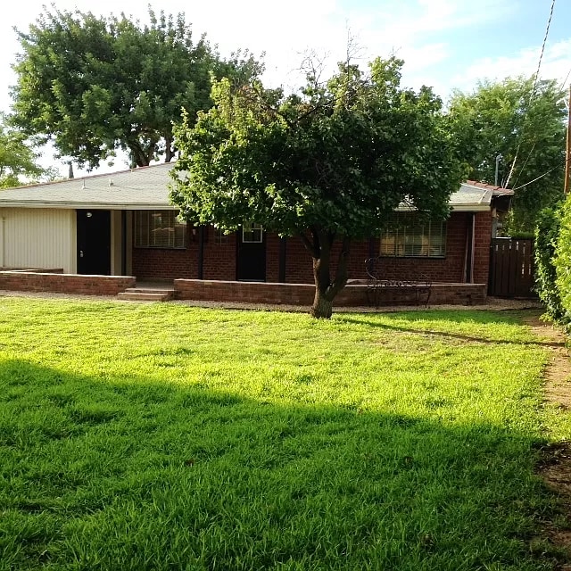 Building Photo - 2519 E Montecito Ave