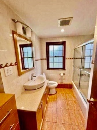 Foto del edificio - 281 Dedham Ave