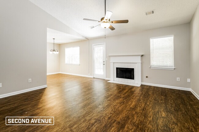 Foto del edificio - 10784 Knotty Pine Pl