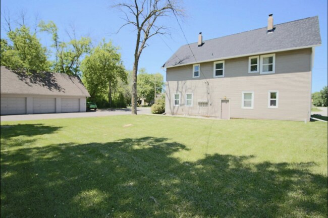 Foto del edificio - 4023 E Elm Rd