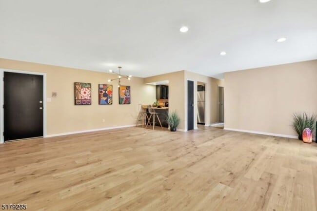 Building Photo - 309 Ringwood Ave