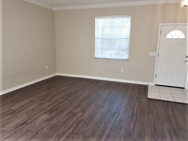 Foto del edificio - 27508 Sky Lake Cir