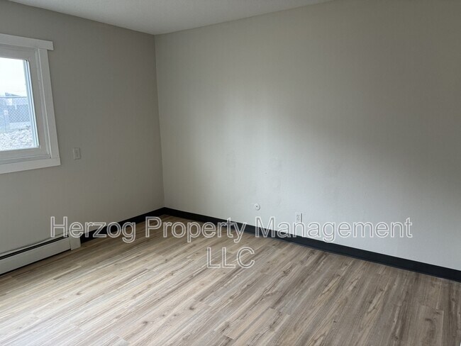 Foto del edificio - 2602 3rd Ave SW