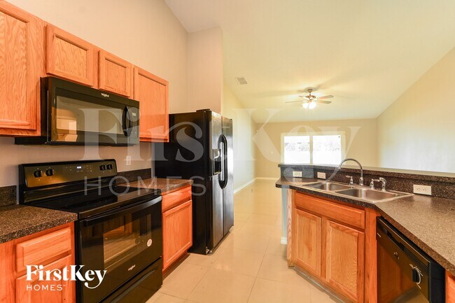 Building Photo - 307 Michigan Ln