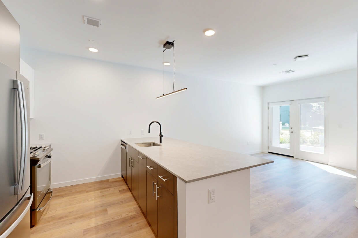 Photo - Jade Apartments