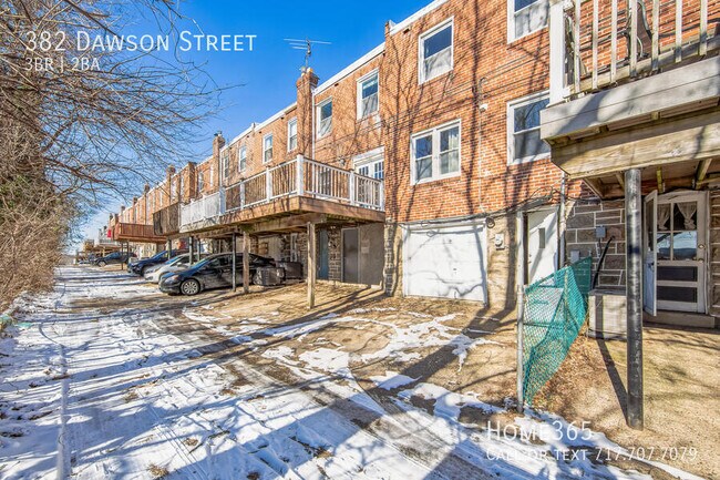 Building Photo - Discover Your New Home in the Heart of Phi...