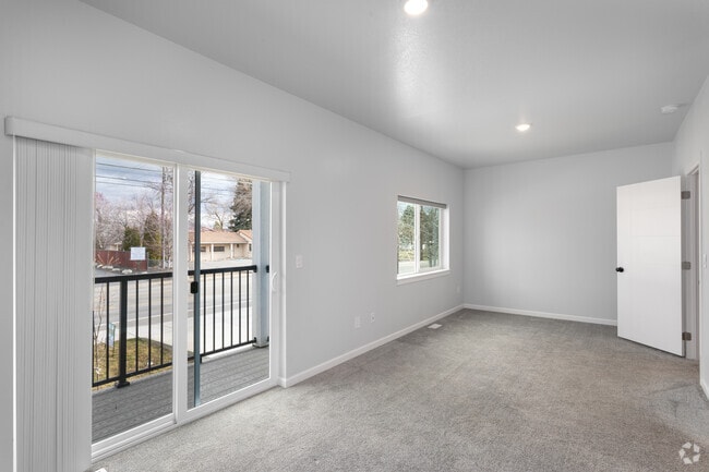 3BR, 3BA - 1,480SF - Eastside Estates