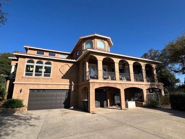 West facing façade - 9220 Touchstone Ct