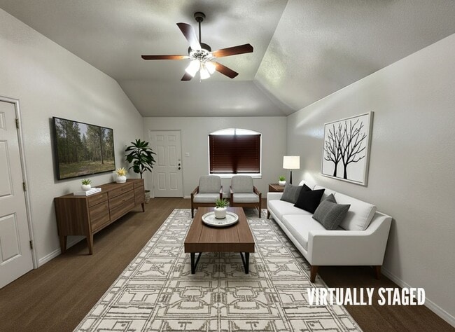 Building Photo - 1204 Cinch Dr