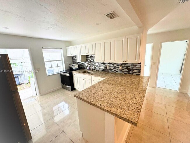 Foto del edificio - 413 SW 4th Terrace