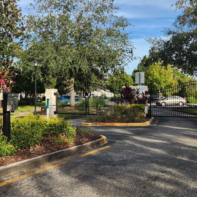 comunidad cerrada - 15623 Stable Run Dr