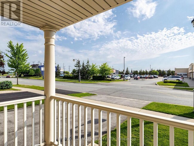 Building Photo - 72 Middlecote Dr