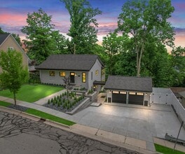 Building Photo - 462 East St Building Photo - 462 East St