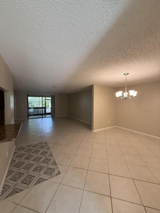 Foto del edificio - 9280 Sable Ridge Cir